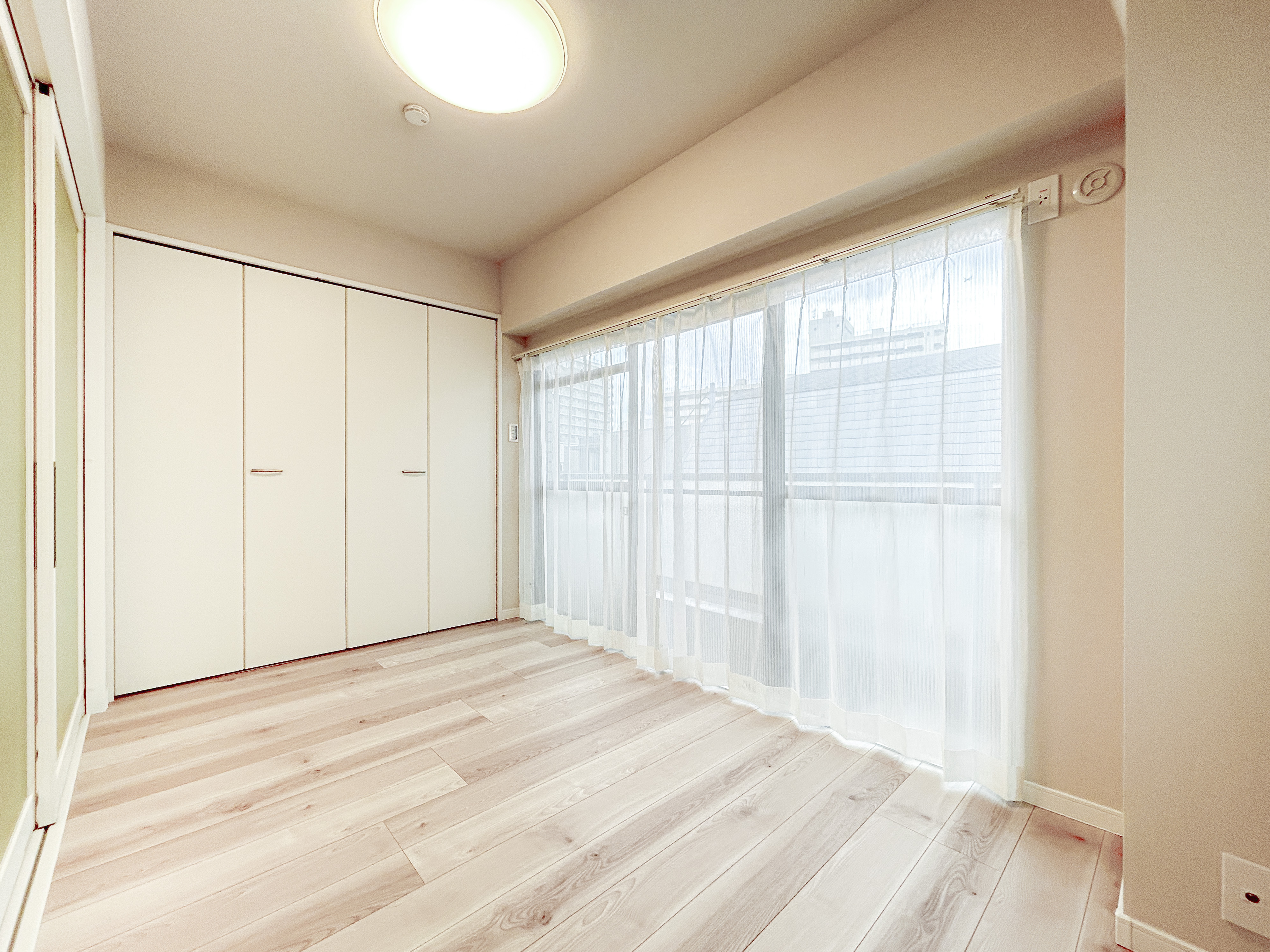 Pearl Mansion Takadanobaba 301 | 5-minute walk to two stations, southwest corner apartment — photo