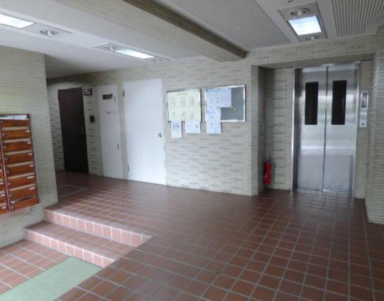 共用エントランス（提供資料・撮影時期未確認）