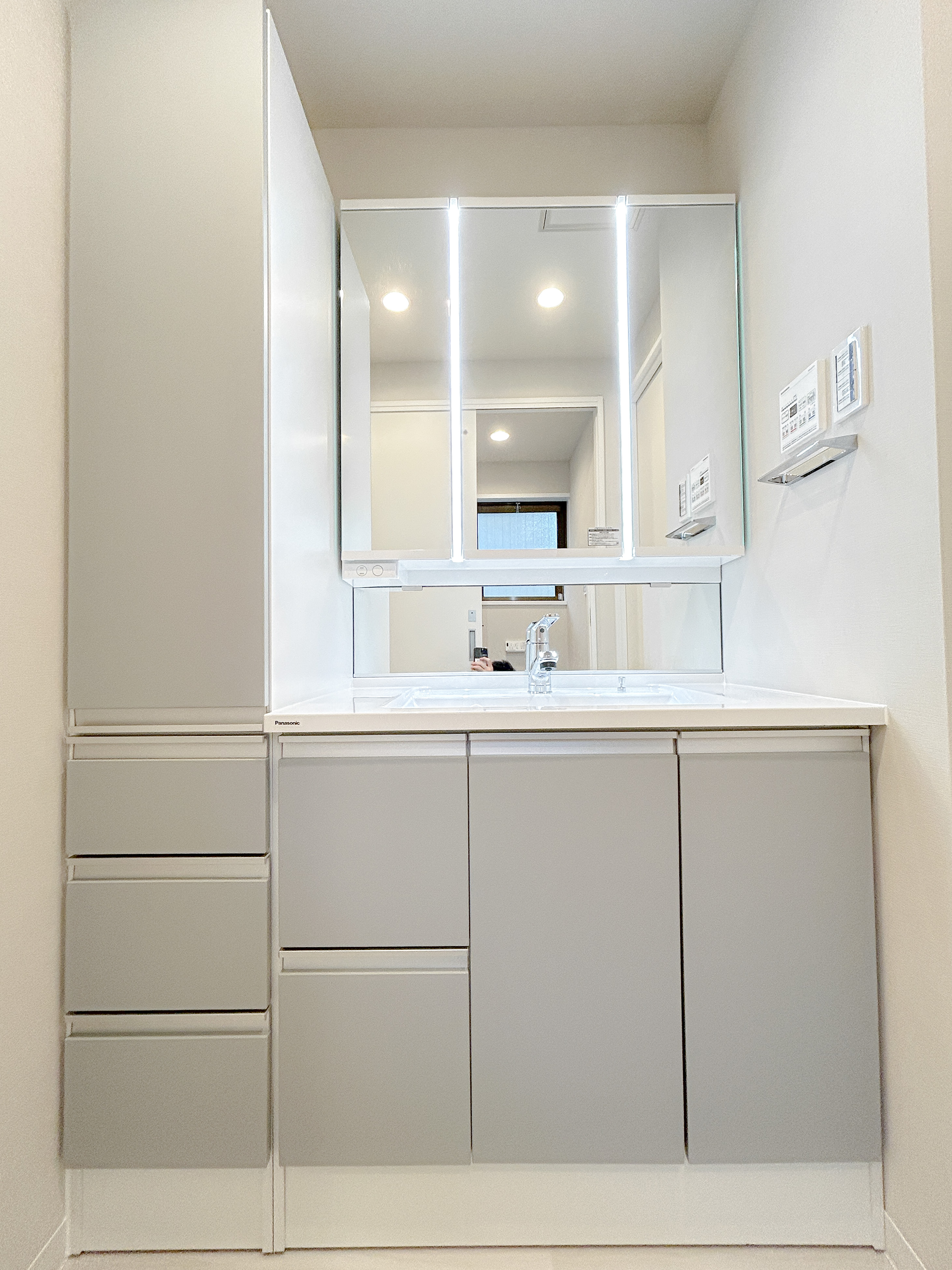 Pearl Mansion Takadanobaba 301 | 5-minute walk to two stations, southwest corner apartment — photo
